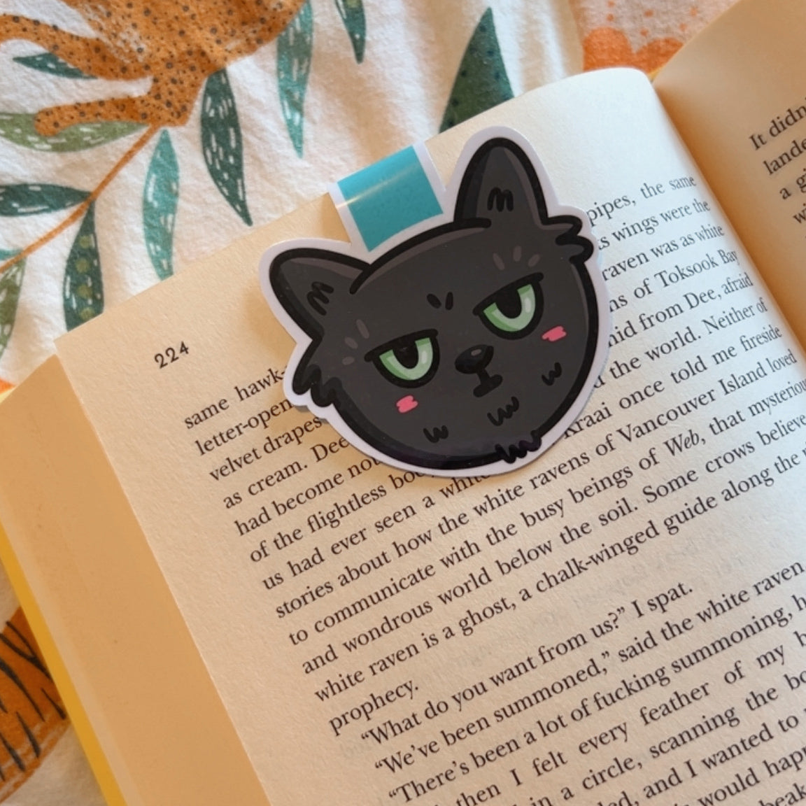 Black Cat ~ Magnetic Bookmark