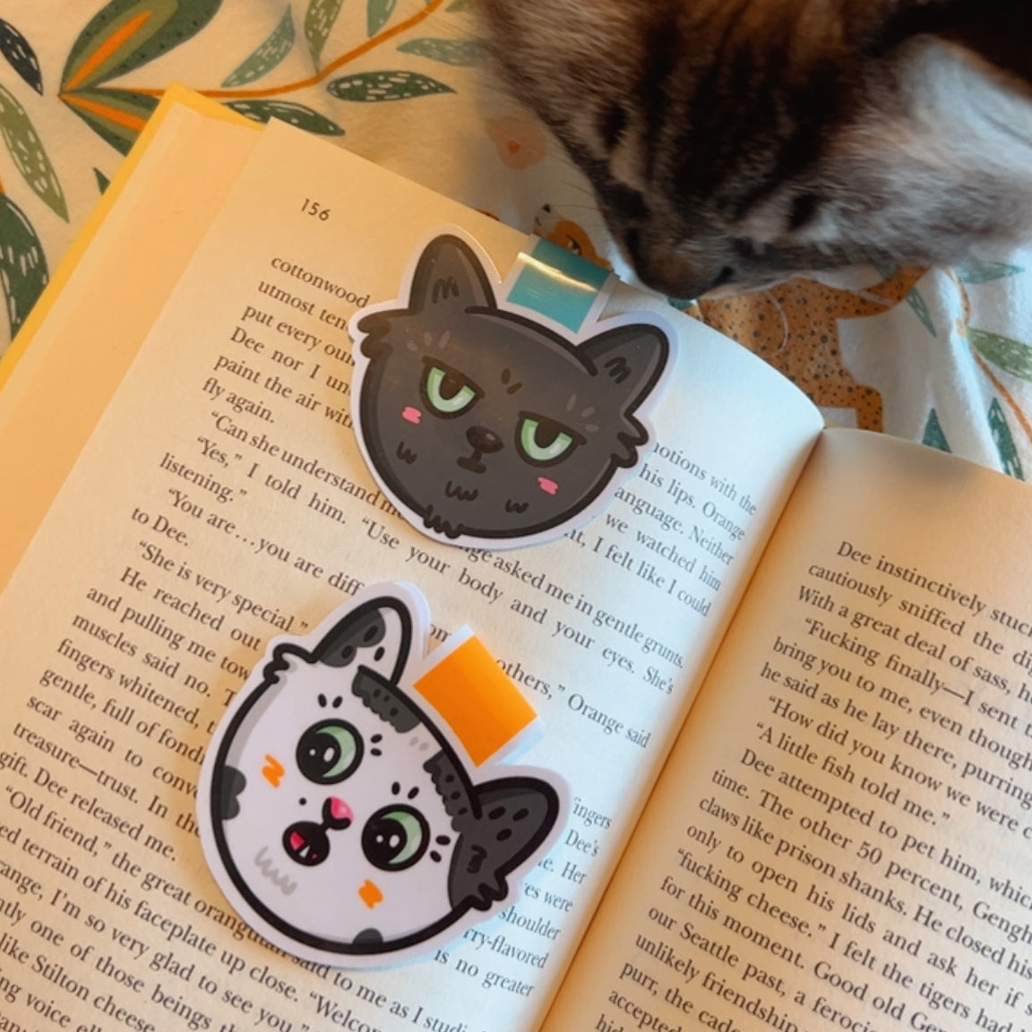 Black Cat ~ Magnetic Bookmark